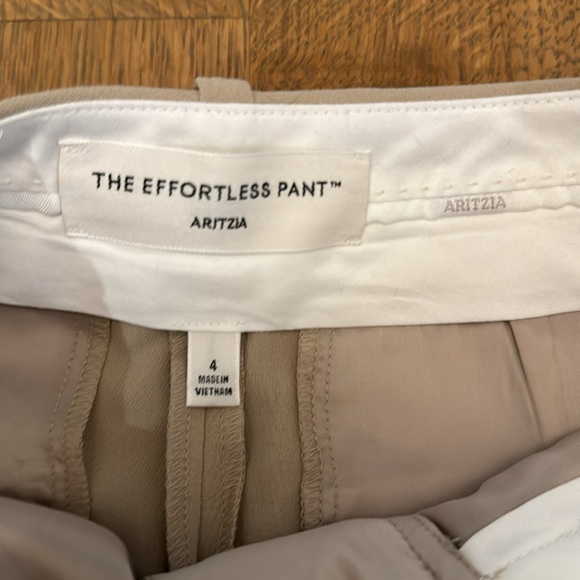 Aritzia The Effortless Pant. Size 4. - Picture 3 of 4